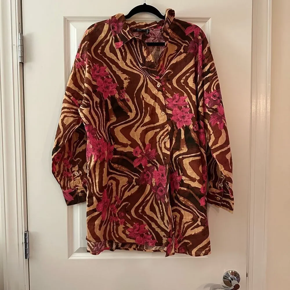 ASOS Design curve textured button through beach shirt in zebra tropical print - Picture 2 of 3